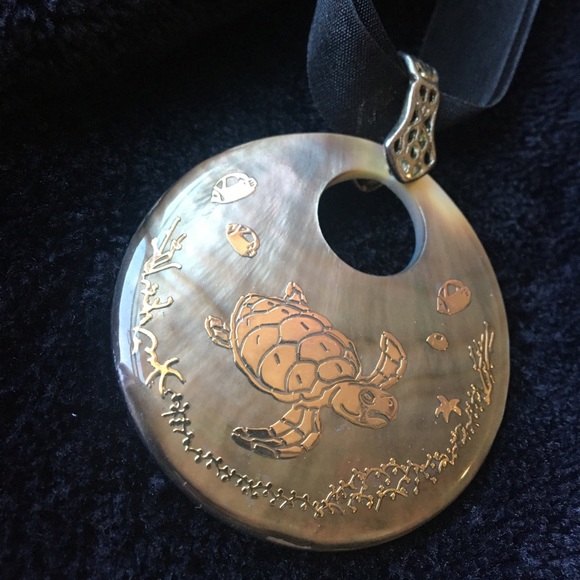Jewelry - Sea Turtle Shell Necklace